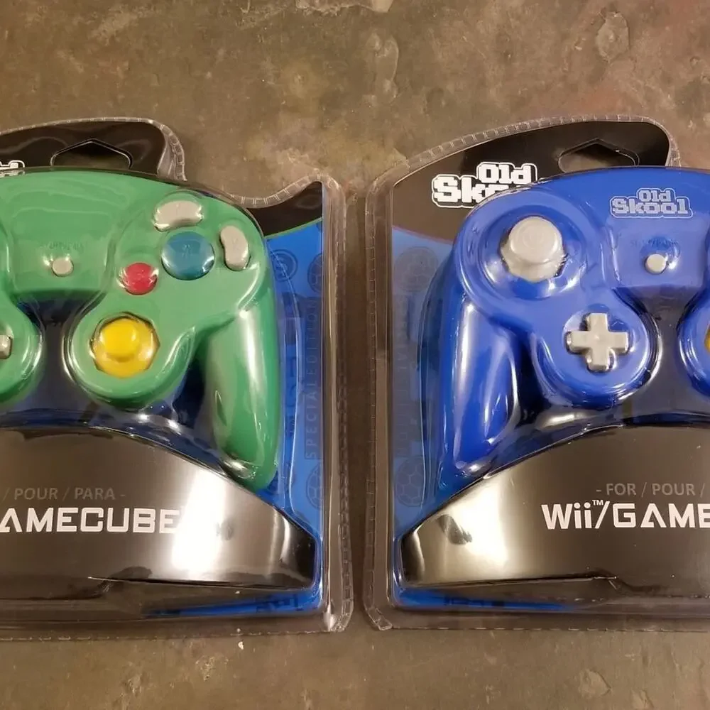 2 Gamecube Controllers - Green & Blue (NEW) - Nintendo - Old Skool